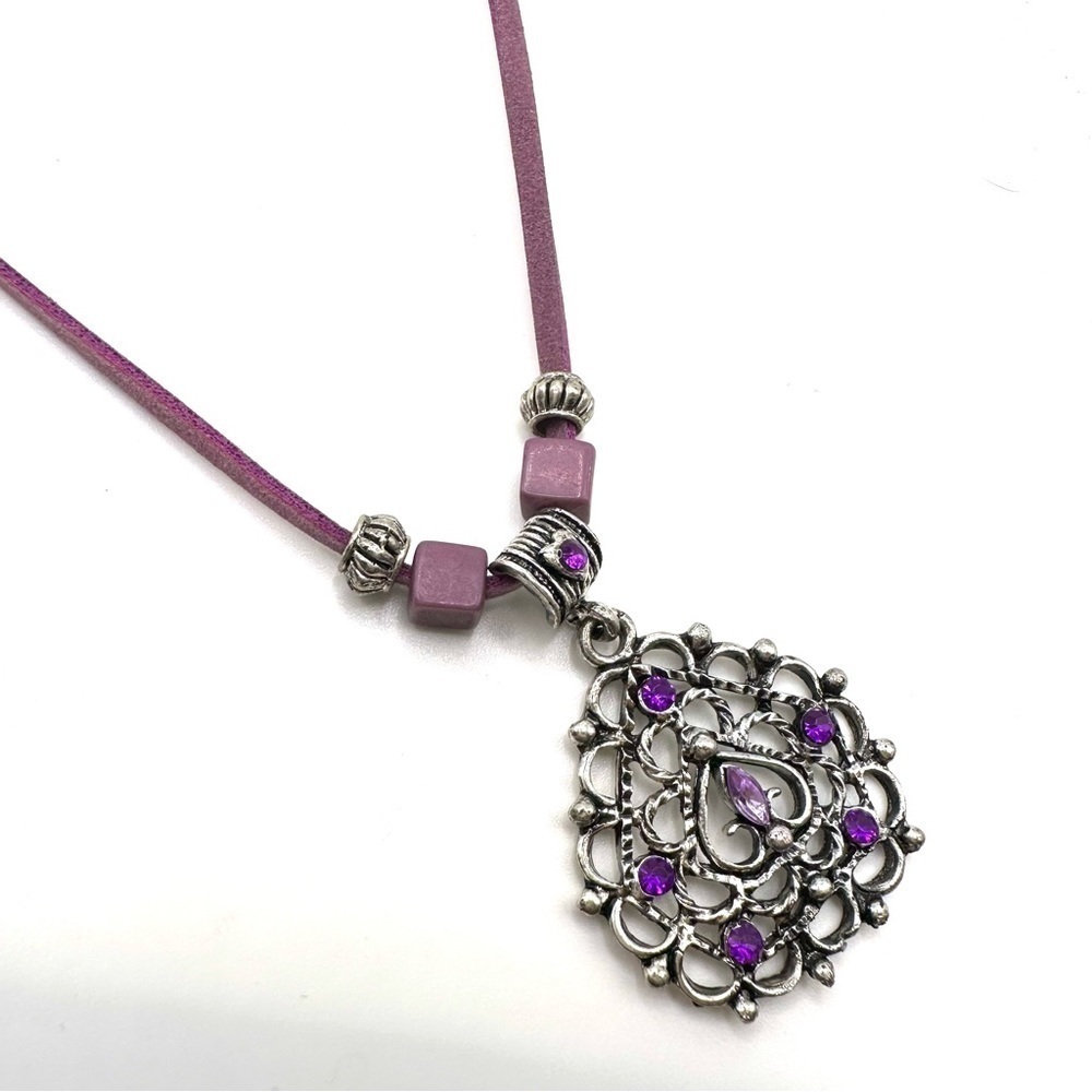 Silver Tone Purple Stone Leather Chain and Beads Necklace | N136